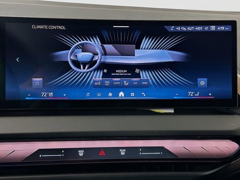 Used 2025 BMW X3 xDrive30i w/ Premium Package image 15