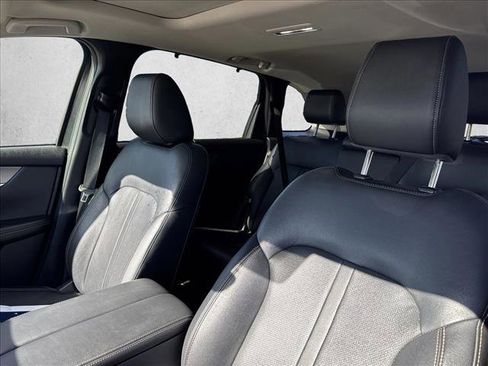 Used 2024 MAZDA CX-90 3.3 Turbo w/ Preferred Plus image 13