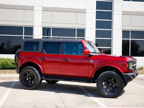 New 2026 Ford Bronco Outer Banks image 2