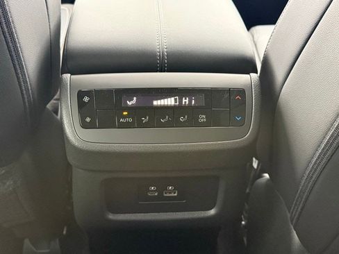 New 2025 Nissan Pathfinder SL image 20