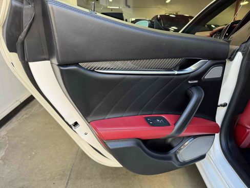 Used 2021 Maserati Ghibli S GranSport RWD image 66
