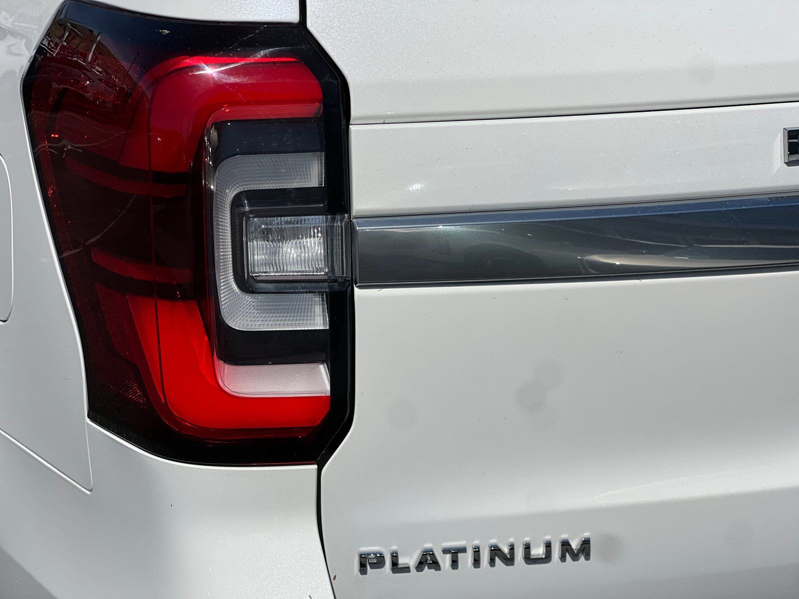 Used 2024 Ford Expedition Platinum RWD image 27