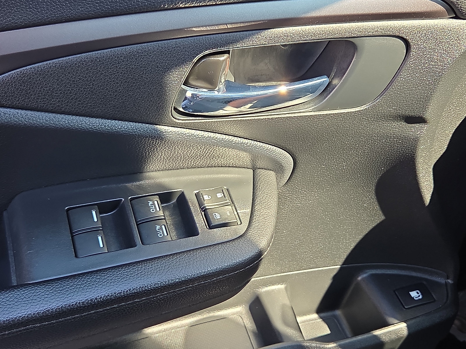 Used 2021 Honda Passport Sport image 13