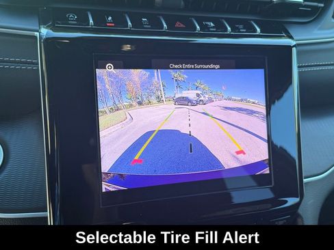 New 2025 Jeep Grand Cherokee L Altitude image 14