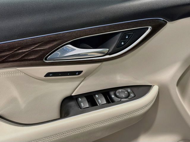 Used 2023 Buick Envision Avenir AWD/4WD image 17