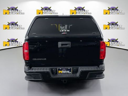 Used 2020 Chevrolet Colorado Z71 w/ Z71 Midnight Edition AWD/4WD image 6
