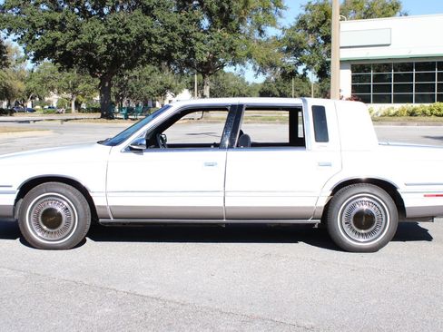 Used 1993 Chrysler New Yorker Fifth Avenue image 20