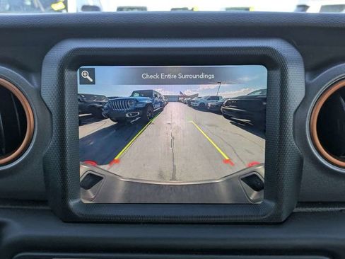 Used 2023 Jeep Gladiator Mojave w/ Trailer Tow Package AWD/4WD image 21