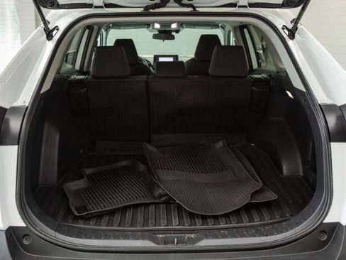 Used 2022 Toyota RAV4 XLE w/ XLE Grade Weather Package AWD/4WD image 26