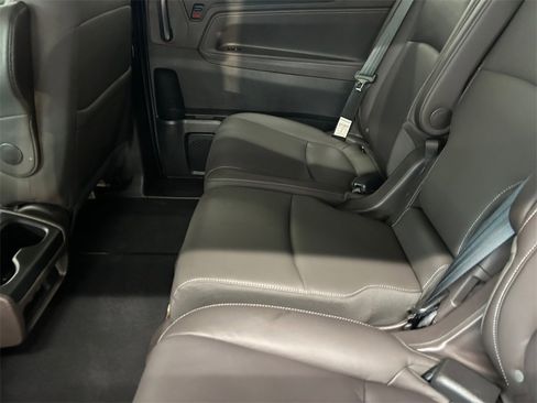 Used 2024 Honda Odyssey EX-L image 17