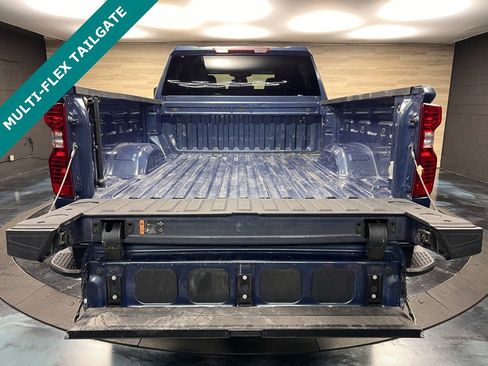 Used 2024 Chevrolet Silverado 2500 Custom w/ Custom Value Package image 16