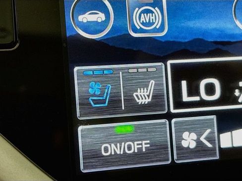 Used 2025 Subaru Ascent Touring AWD/4WD image 24