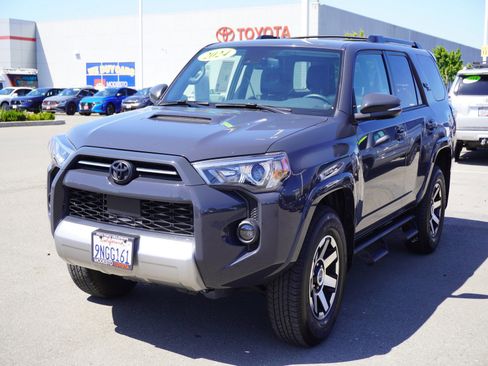 Used 2024 Toyota 4Runner TRD Off-Road Premium w/ Moonroof Package AWD/4WD image 9