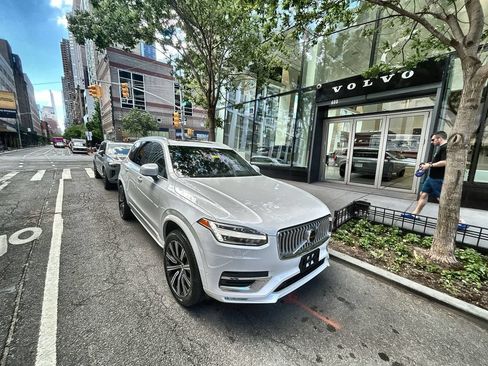 Certified 2023 Volvo XC90 B6 Plus w/ Protection Package AWD/4WD image 1