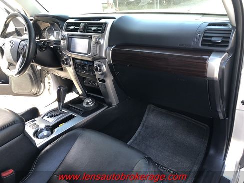 Used 2014 Toyota 4Runner Limited image 22