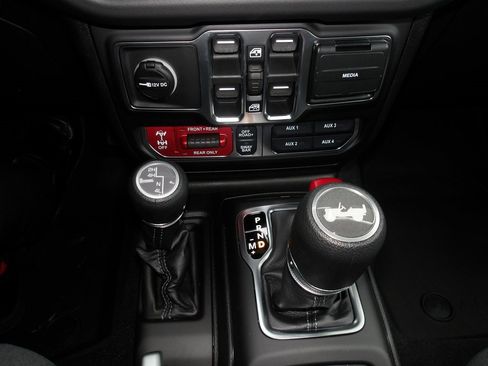 New 2026 Jeep Wrangler Rubicon image 16