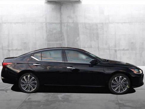 New 2025 Nissan Altima 2.5 SL image 5