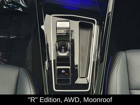 Used 2025 Volkswagen Golf R Black Edition AWD/4WD image 22