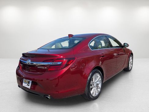 Used 2017 Buick Regal Premium w/ Driver Confidence Package #1 image 5