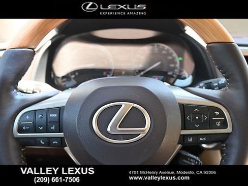 Used 2017 Lexus RX 350 AWD w/ Premium Package image 9