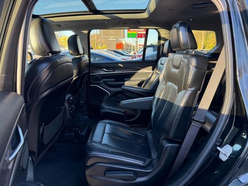 Used 2021 Jeep Grand Cherokee L Limited w/ Trailer Tow Group (B) image 11