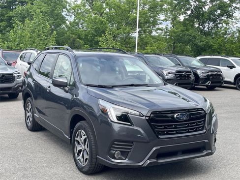 Certified 2023 Subaru Forester Premium AWD/4WD image 7