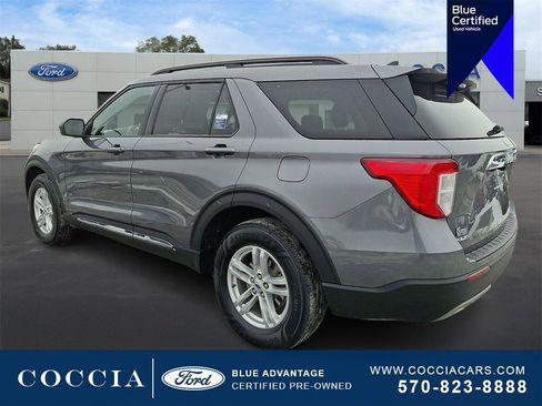 Certified 2022 Ford Explorer XLT w/ Equipment Group 202A image 6