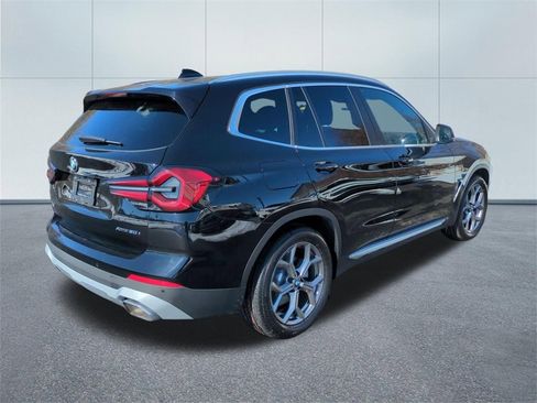 Used 2024 BMW X3 xDrive30i w/ Premium Essential Package image 3