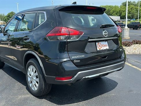 Used 2018 Nissan Rogue S AWD/4WD image 6