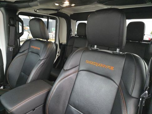 Used 2023 Jeep Gladiator Mojave w/ LED Lighting Group image 9