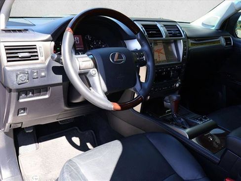 Used 2014 Lexus GX 460 w/ Premium Package AWD/4WD image 14