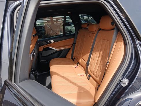 Used 2024 BMW X5 sDrive40i w/ M Sport Package image 6