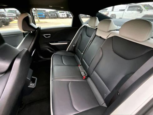 Used 2025 Kia K4 GT-Line w/ GT-Line Premium Package image 20