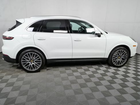 Certified 2019 Porsche Cayenne S AWD/4WD image 30