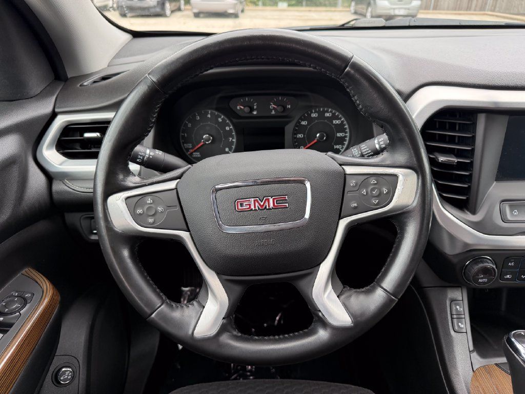 Used 2018 GMC Acadia SLE FWD image 18