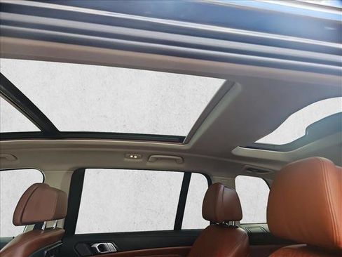 Used 2020 BMW X7 xDrive40i w/ Premium Package AWD/4WD image 20