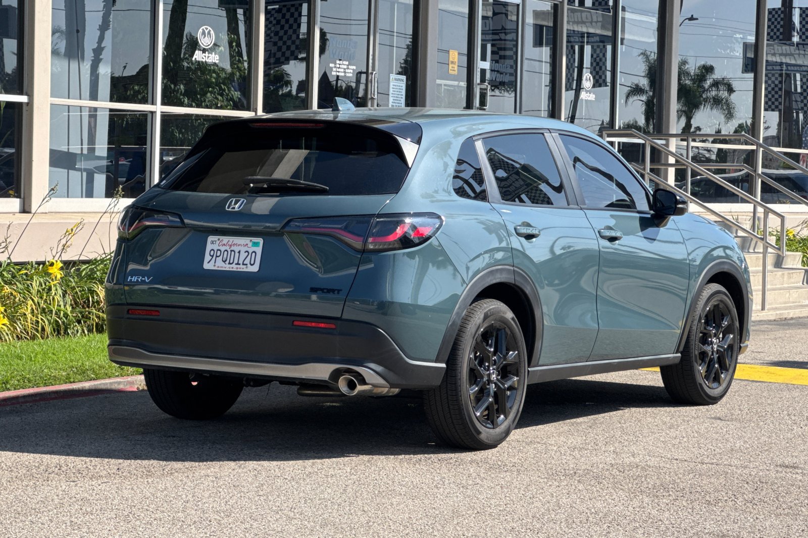 Certified 2025 Honda HR-V Sport image 5