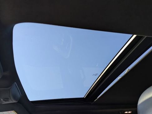 Used 2022 Ford F350 Platinum w/ FX4 Off-Road Package image 20