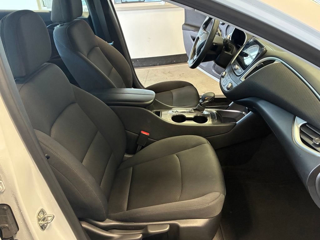 Used 2024 Chevrolet Malibu LT FWD image 39