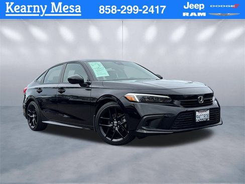 Used 2023 Honda Civic Sport image 1