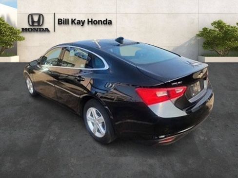 Used 2022 Chevrolet Malibu LS FWD image 3