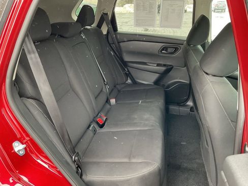 Used 2025 Nissan Rogue S image 19