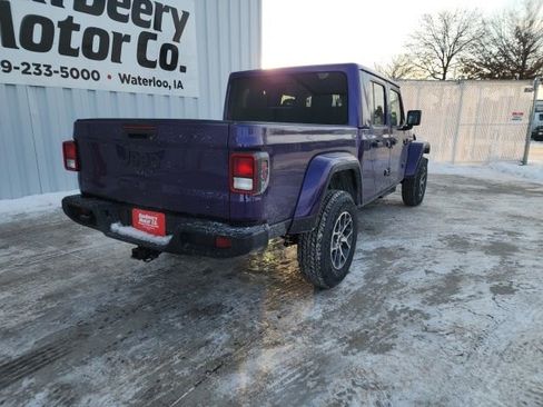 New 2026 Jeep Gladiator Sport AWD/4WD image 18