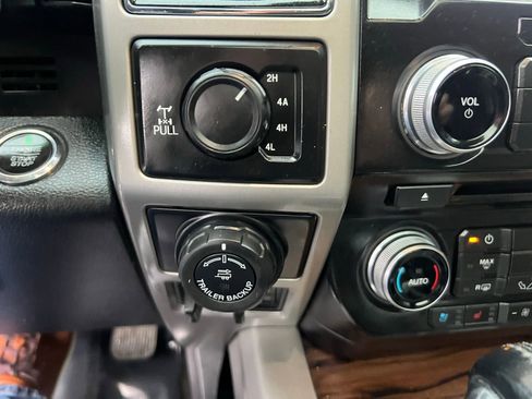 Used 2018 Ford F150 Lariat w/ Equipment Group 502A Luxury image 32