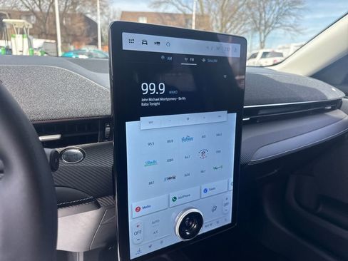 Used 2025 Ford Mustang Mach-E Premium image 26