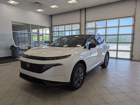 New 2025 Nissan Murano SL image 8