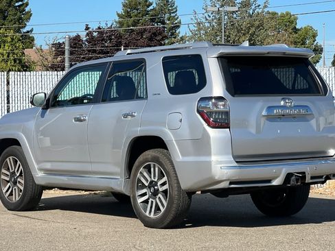 Used 2016 Toyota 4Runner Limited AWD/4WD image 5