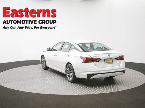 Used 2025 Nissan Altima 2.5 SV FWD image 66