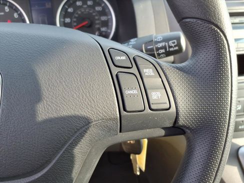 Used 2011 Honda CR-V LX image 25