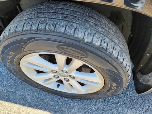 Used 2006 Toyota Highlander Limited AWD/4WD image 18